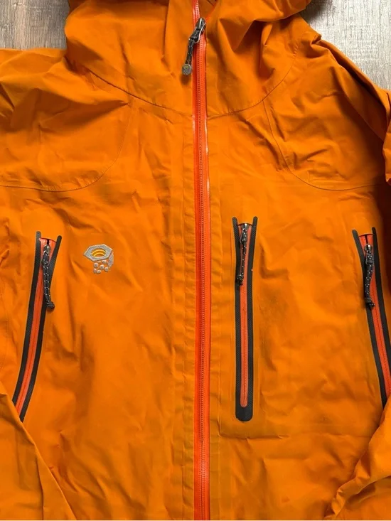 Mountain Hardware Gore-Tex Pro Shell Jacket - Picture 3 of 12